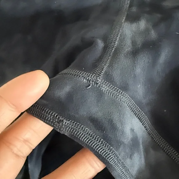 lululemon High rise Diamond Dye Tights 28” Size 14 Black Tie-Dye Leggings - Picture 5 of 6